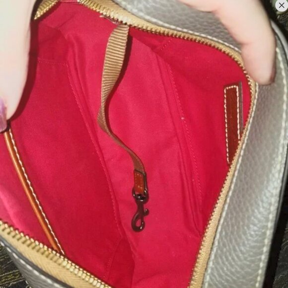 Dooney Pebble Grain Camera Zip Crossbody in Elephant EUC w/Dooney wallet - NWT - Picture 8 of 14